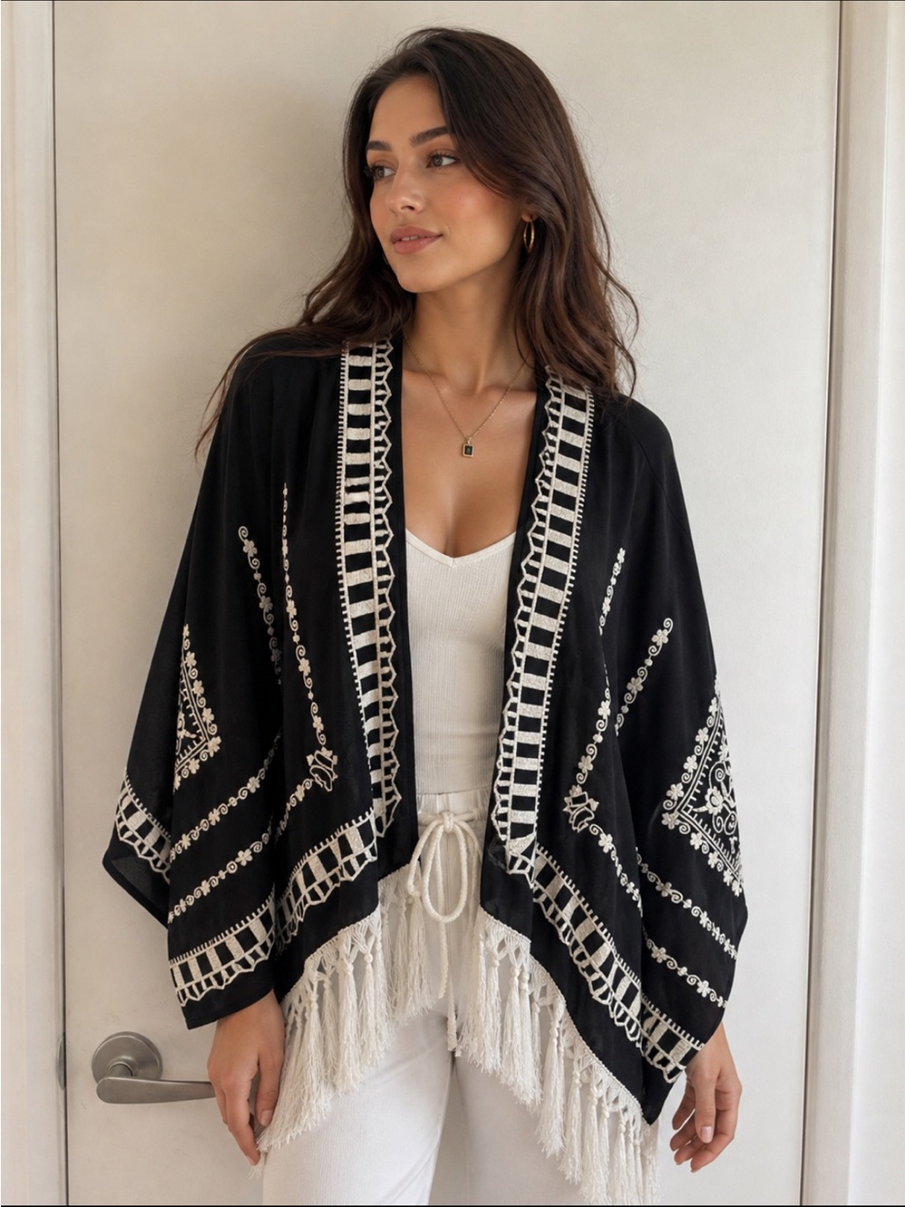Forever 21 Black & White Embroidered Open Front BOHO Fringe Kimono SZ OS
